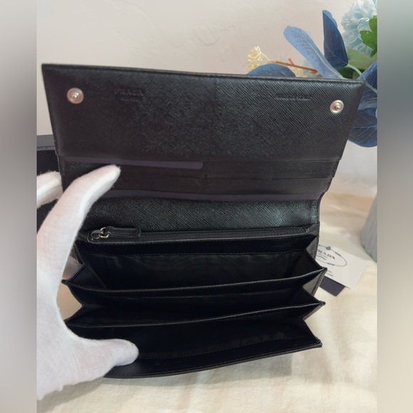 EUC✨PRADA Nylon & Leather Bifold Wallet - Picture 4 of 14